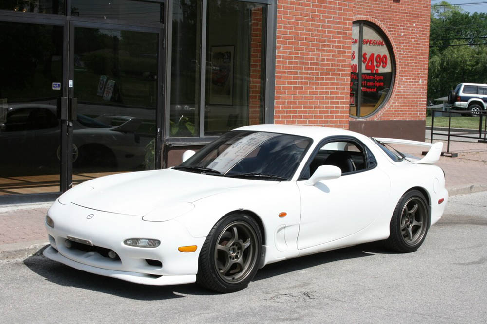 1993-1995 white Mazda RX-7 in Canada